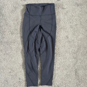 Lululemon To The Beat 24” size 6 in Stone Blue